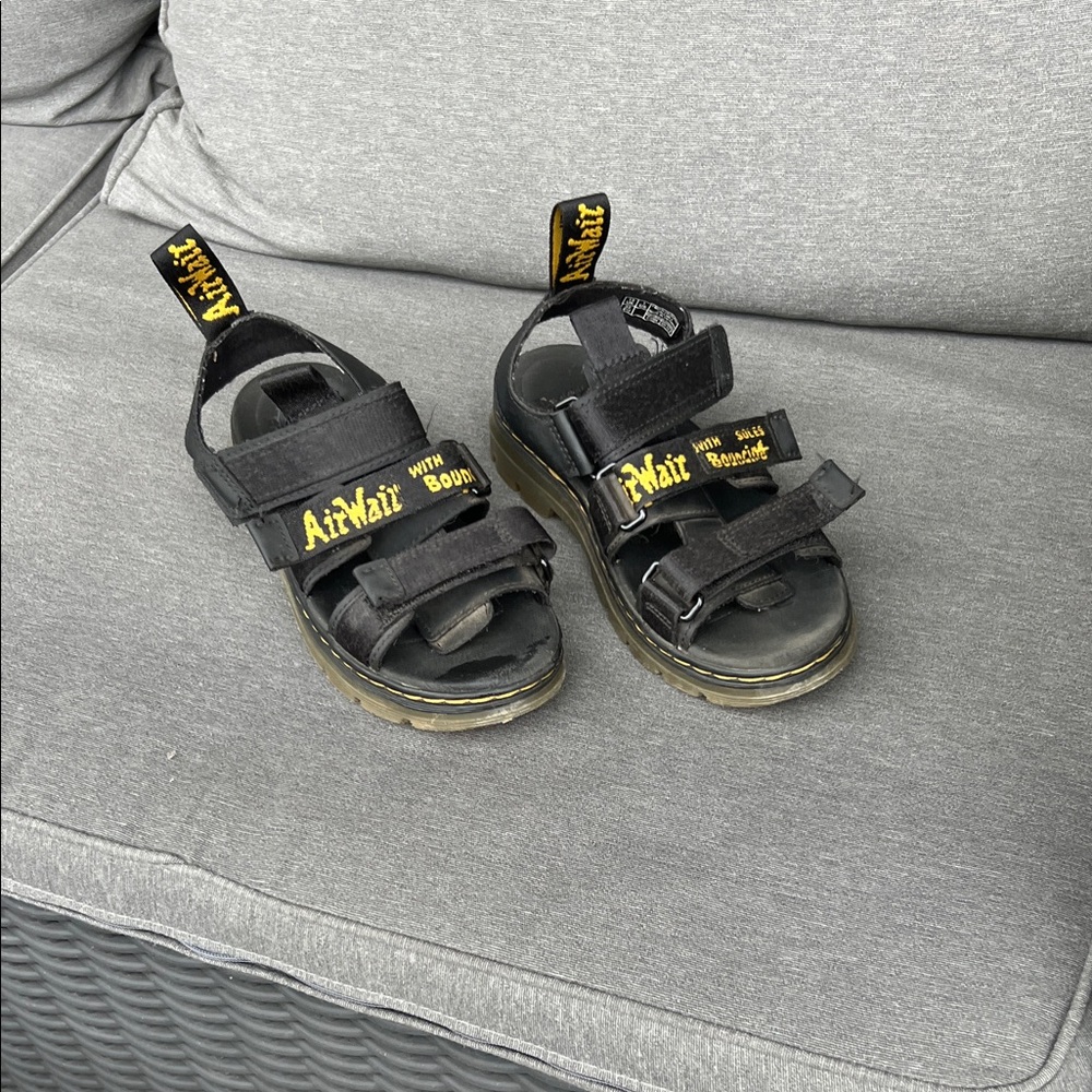 Kids Black Velcro Sandals Dr. Marten’s
